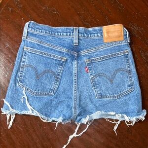 Levi’s | Classic Blue Denim Shorts